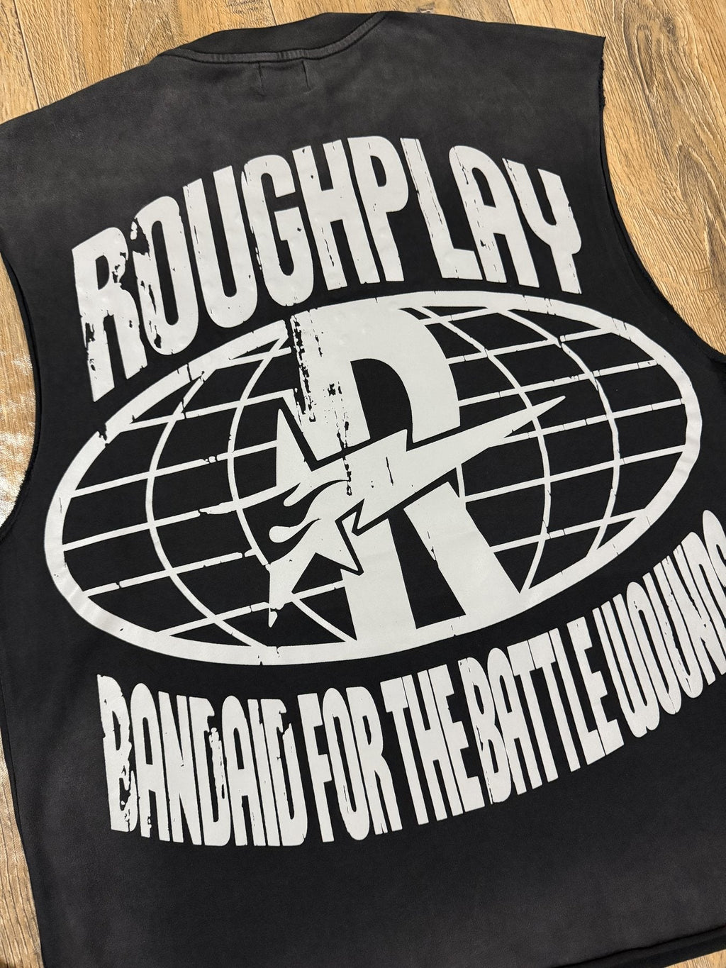 Rough Play Warning Globe Graphic Sleeveless T-Shirt — detail
